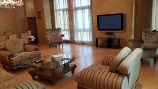 Апартаменты Deluxe City Center Apartment Баку Апартаменты с 3 спальнями-3