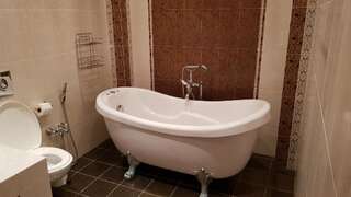 Апартаменты Deluxe City Center Apartment Баку Апартаменты с 3 спальнями-56
