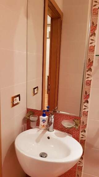 Апартаменты Deluxe City Center Apartment Баку Апартаменты с 3 спальнями-60